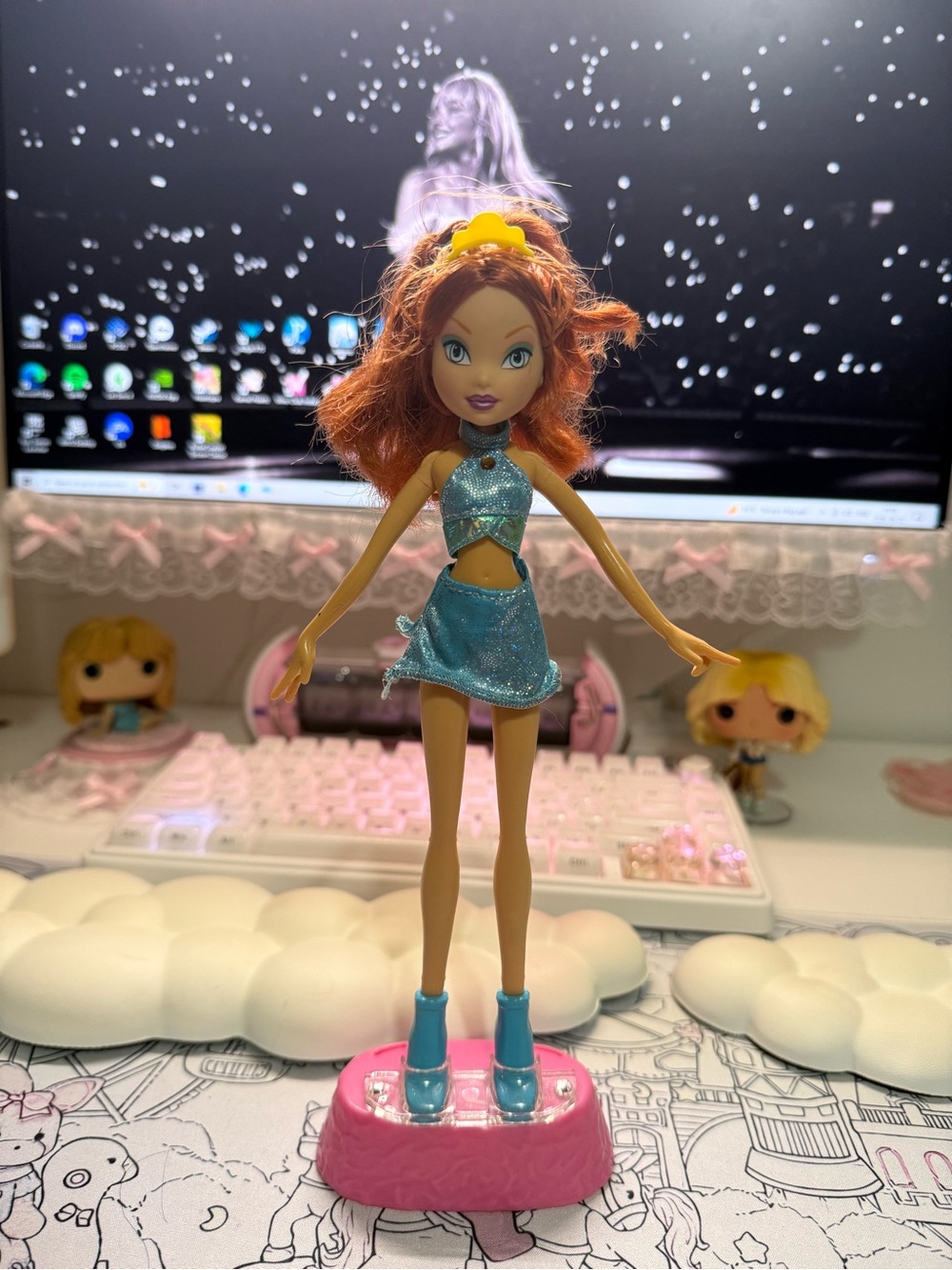 Winx Club doll Bloom Flutter Magic